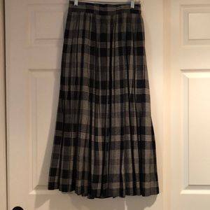 Vintage Jones New York pleated skirt